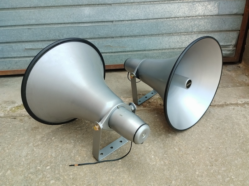 altavoz exterior fonestar metal o41.5x47 2u.